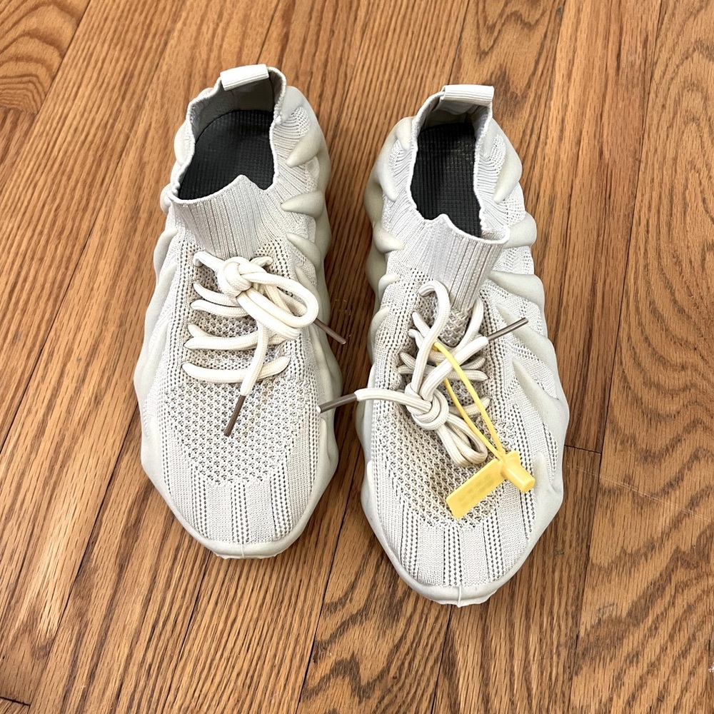 NWT! Athletic shoes. Free gift with purchase!